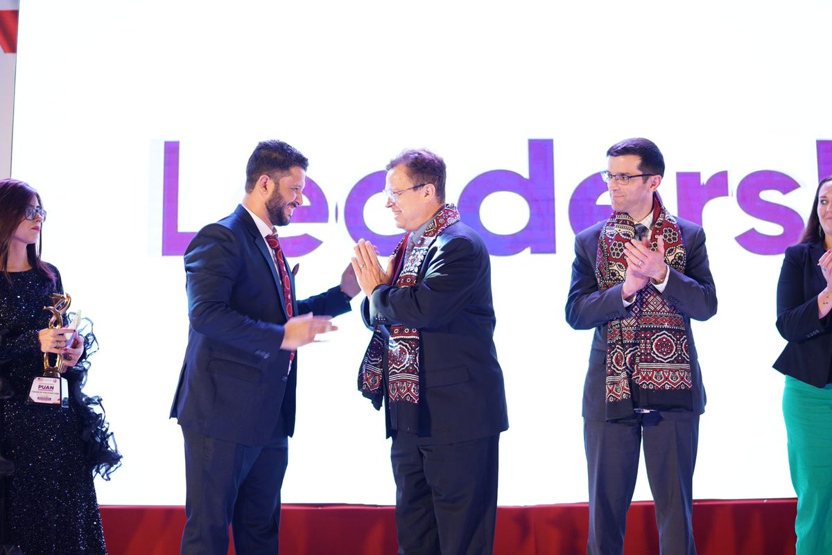 SohailKhanPPP's tweet image. سڄي دنيا ۾ رهندڙ سنڌي ڀائرن کي منهنجي طرفان سنڌي ثقافتي ڏهاڙو مبارڪ ❤
#SindhiCultureDay