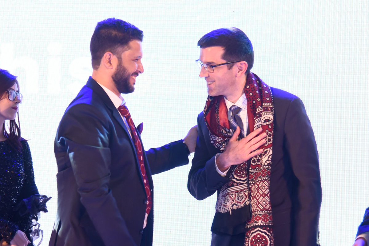 SohailKhanPPP's tweet image. سڄي دنيا ۾ رهندڙ سنڌي ڀائرن کي منهنجي طرفان سنڌي ثقافتي ڏهاڙو مبارڪ ❤
#SindhiCultureDay