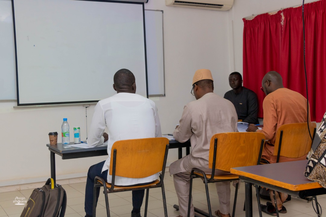 khalifadiopsn's tweet photo. Très honoré d'avoir participé à ces jury de soutenance des Master de BORDEAUX EXÉCUTIVE MANAGEMENT (BEM) DAKAR et merci encore une fois pour la confiance. https://t.co/PIivrrgDFW