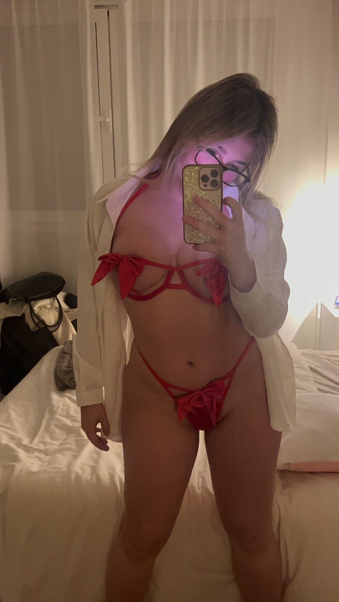 dale rt a esto y te regalo una sub de mi only 😏😏😋 onlyfans.com/francescatriis…