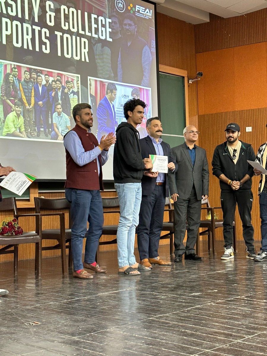 Sanjeev Singh tweet media