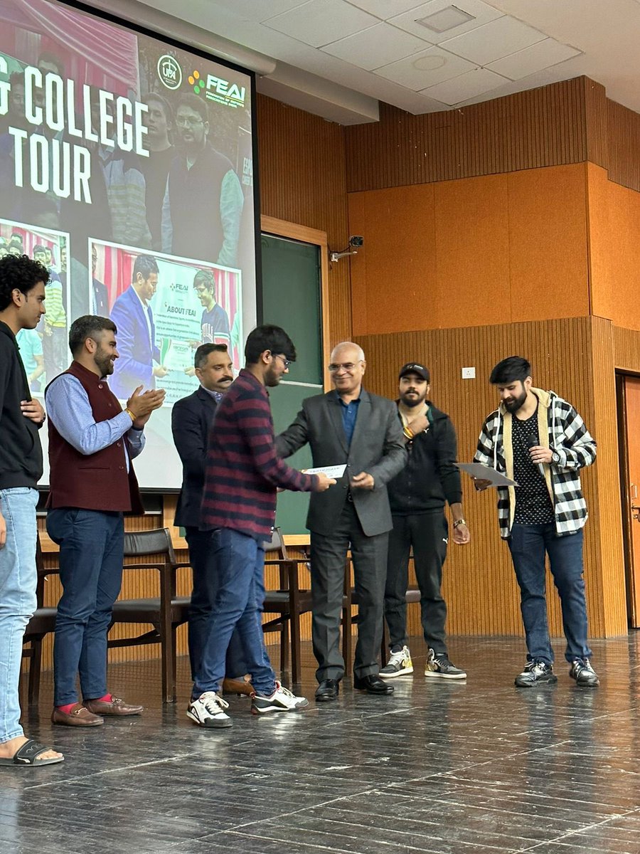 Sanjeev Singh tweet media