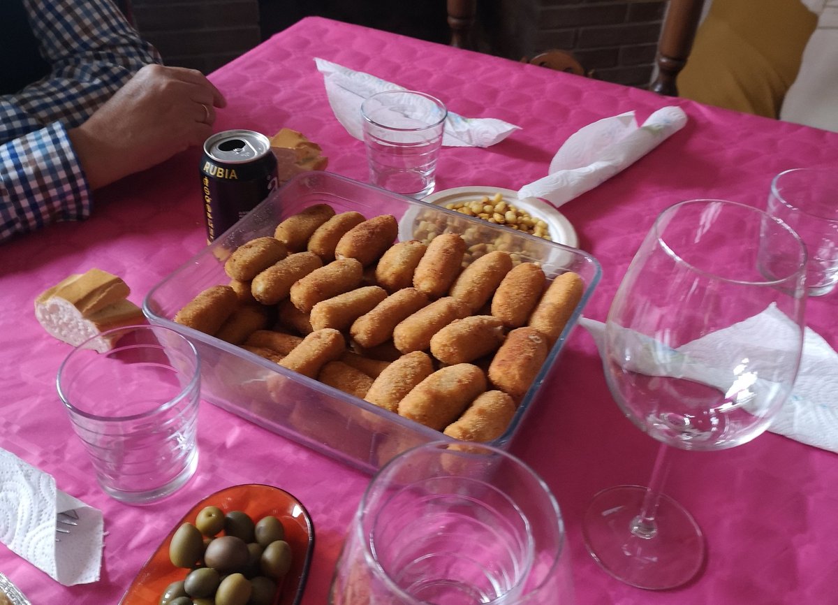 Angelitta6's tweet photo. El cielo no exist... https://t.co/mOgSXtmqqQ
