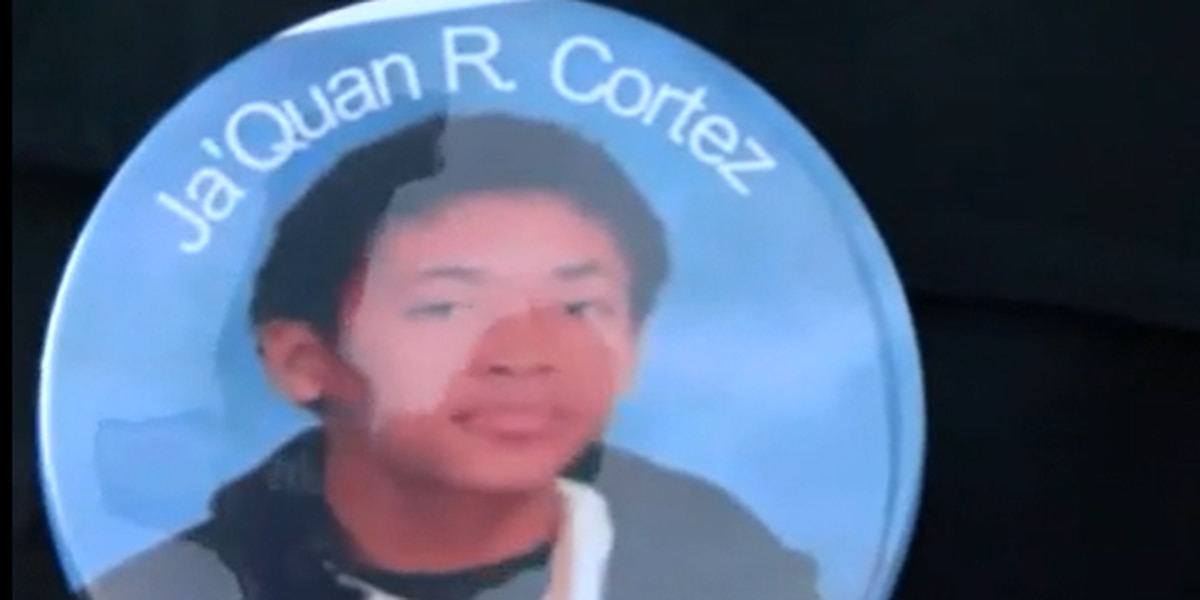 pawatruecrime's tweet photo. Community gathers to remember Lake City High School student killed while walking to school https://t.co/RAVyyGNLtg #truecrime #truecrimecommunity #truecrimepodcast #crime #murder #podcast https://t.co/KMofW3CYIW