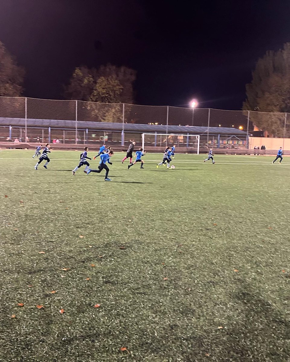 Resultados fin de semana:
Juvenil 0-7 Autol
SDL 2-2 Cadete
Infantil 12-2 Autol
Naxara 4-0 Alevín 2011
Victoria del Benjamín 2014
Derrota del Prebenjamín 2015