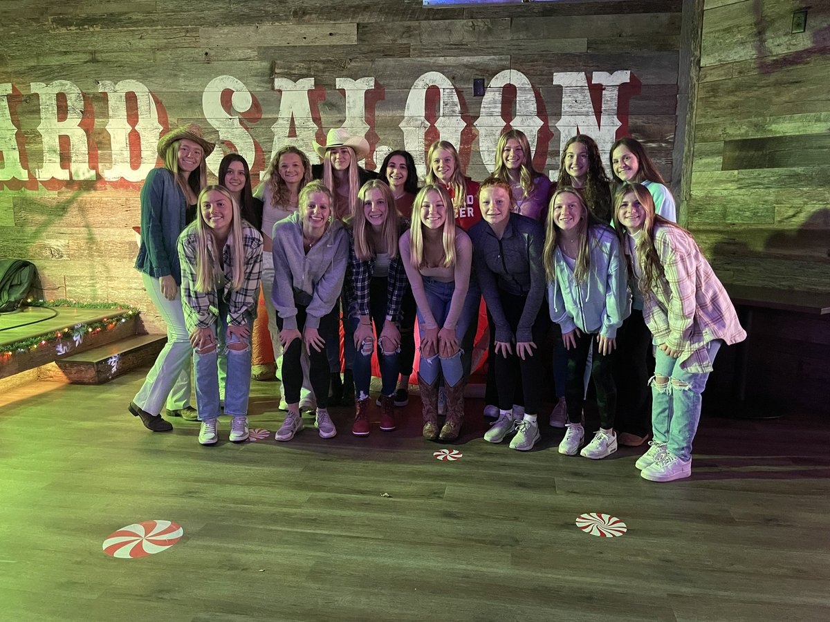 Team dinner in Nashville last night! <a href="/ohioelite/">Ohio Elite Soccer Academy</a> <a href="/ECNLgirls/">ECNL Girls</a> #ECNLTN