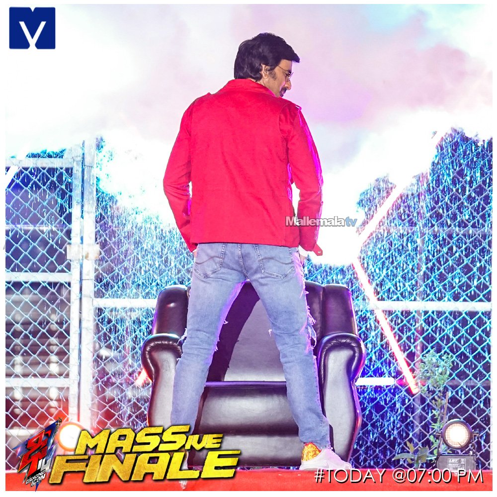 RaviTejaFC's tweet photo. Dhee14 Finale streaming now
on #EtvTelugu
#RaviTeja
#MassiveFinale #Dhee14GrandFinale #Dhee14DancingIcon https://t.co/HsoD8m2wUr