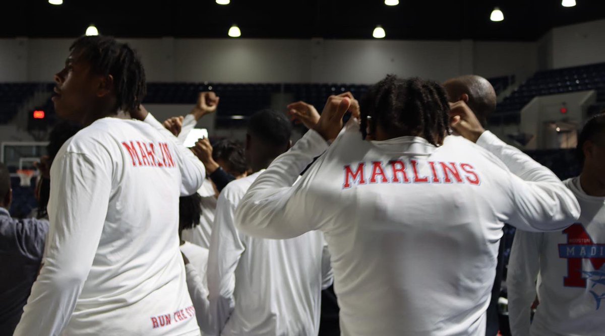 Damien_Hunter_2's tweet photo. Best start in years for our basketball team. We are no where close to where we want to be; Just continue putting in the hard work and become 1% better everyday.
#RelentlessOrganizedChoas
#RunTheSystem
#basketball
#MarlinNation https://t.co/mxFnT5YLh4