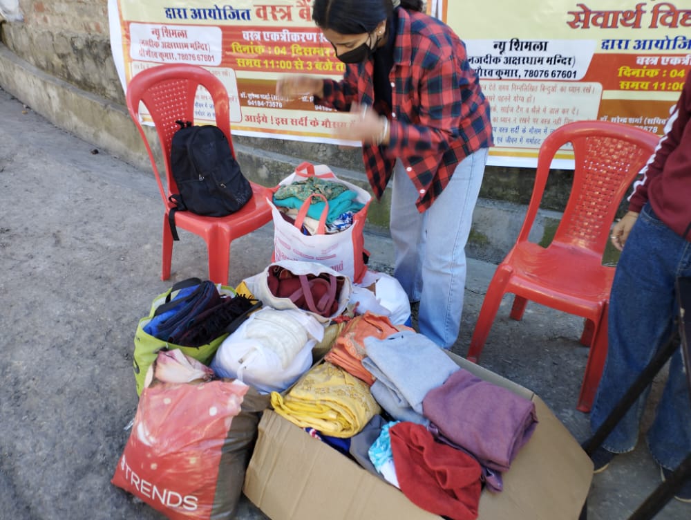iAkashNegi's tweet photo. " आईए इस सर्दी के मौसम में खुशियां बांटे"
@suetrustshimla व @sfshimachal द्वारा आयोजित  वस्त्र बैंक ( न्यू शिमला ) | https://t.co/ZrjUftuTSg