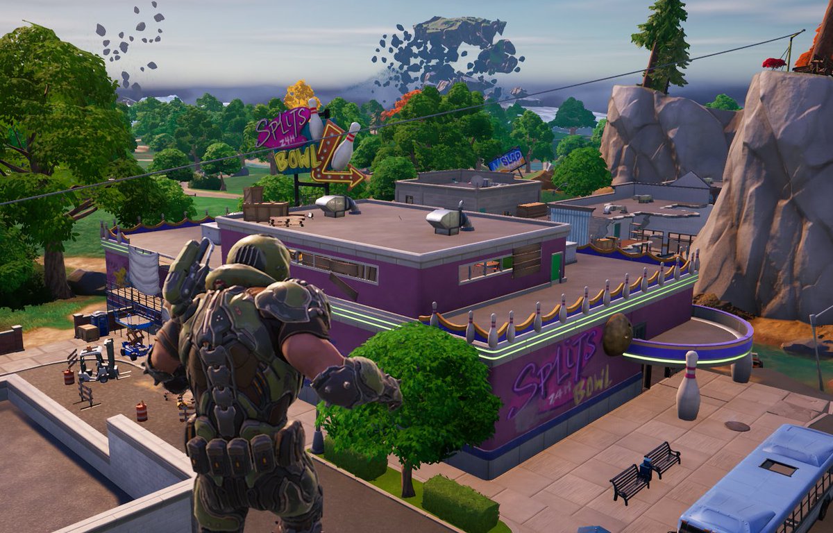InTheShadeYT's tweet photo. Bowling alley! #FortniteChapter4 https://t.co/N3Jczy7KdO