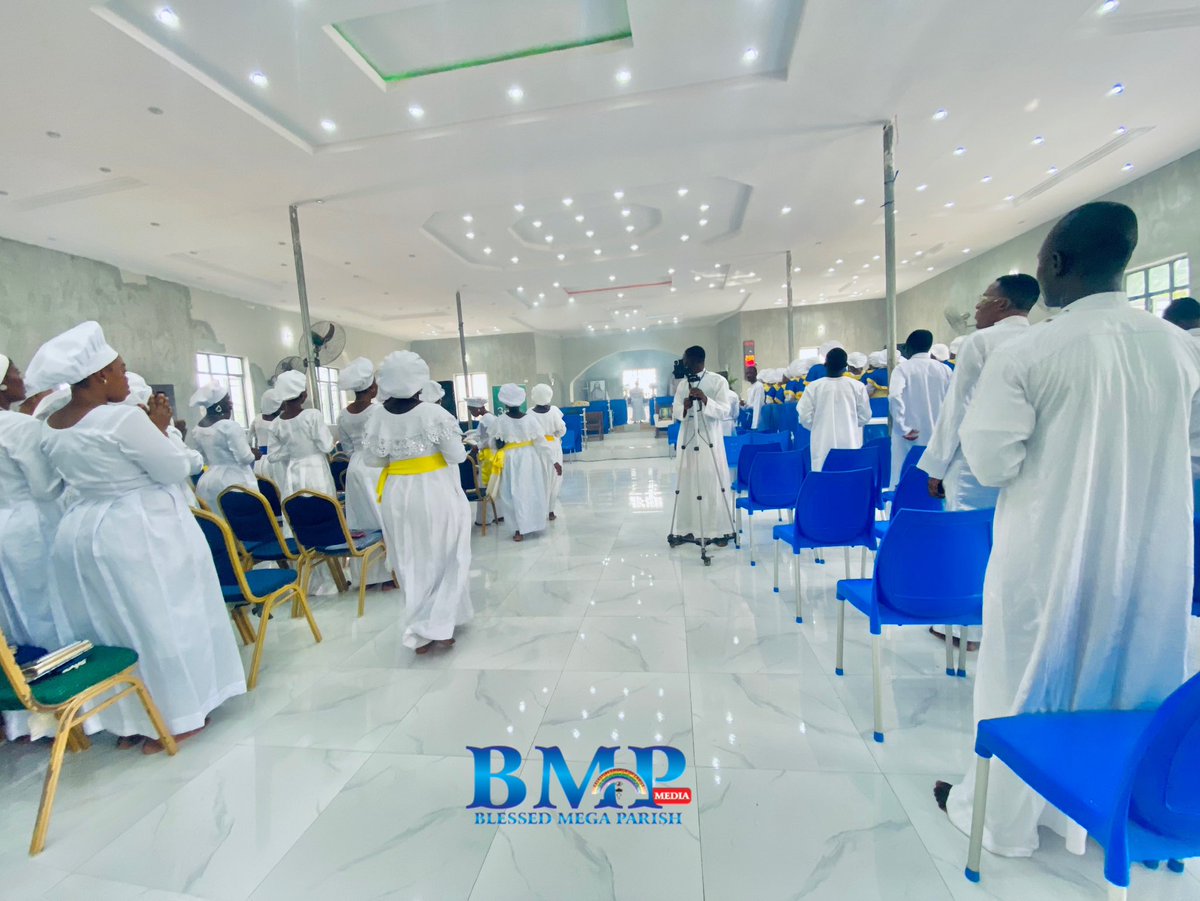 cccbmp's tweet image. May this First Sunday bring bliss to your soul. May you enjoy the fellowship of your family and friends. May your soul be nourished and your spirit refreshed. Have a beautiful Sunday 🌈

#alabukunfun