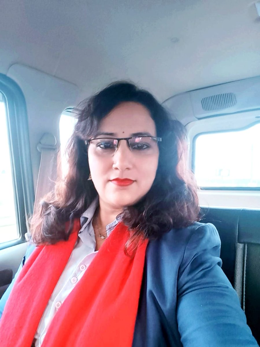 मनुष्य को अपनी ओर खींचने वाला 
यदि दुनिया में कोई असली चुम्बक है,, 
     तो वह है आपका प्रेम और 
         आपका व्यवहार है !!!