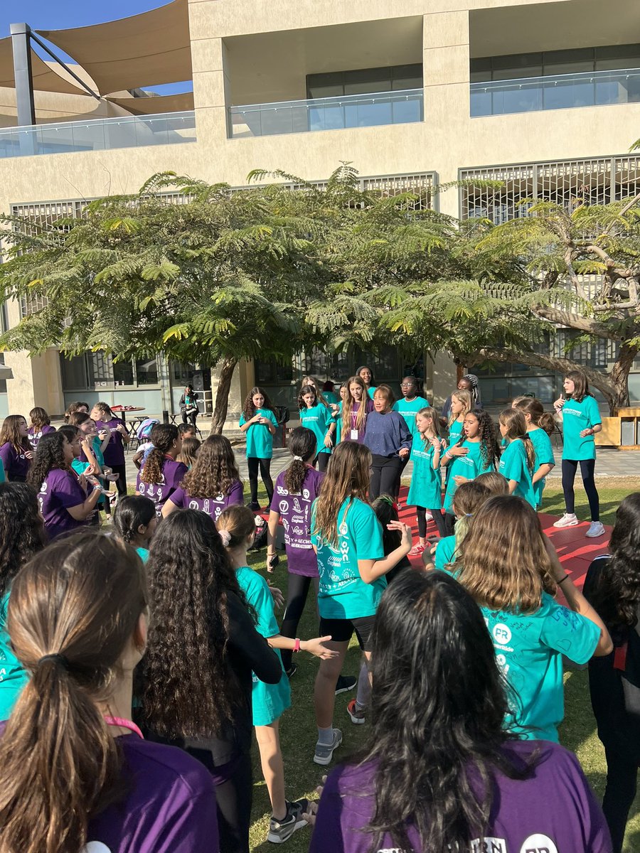 Alanna Deakin tweet media