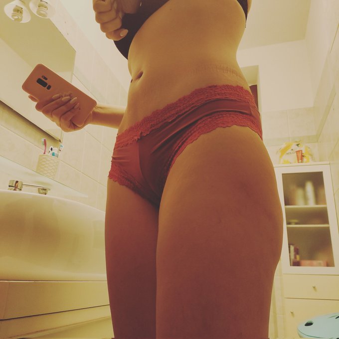 #NewProfilePic https://t.co/1tWfmkb1D3<a href="/tag/newprofilepic"class="tags">#NewProfilePic</a>