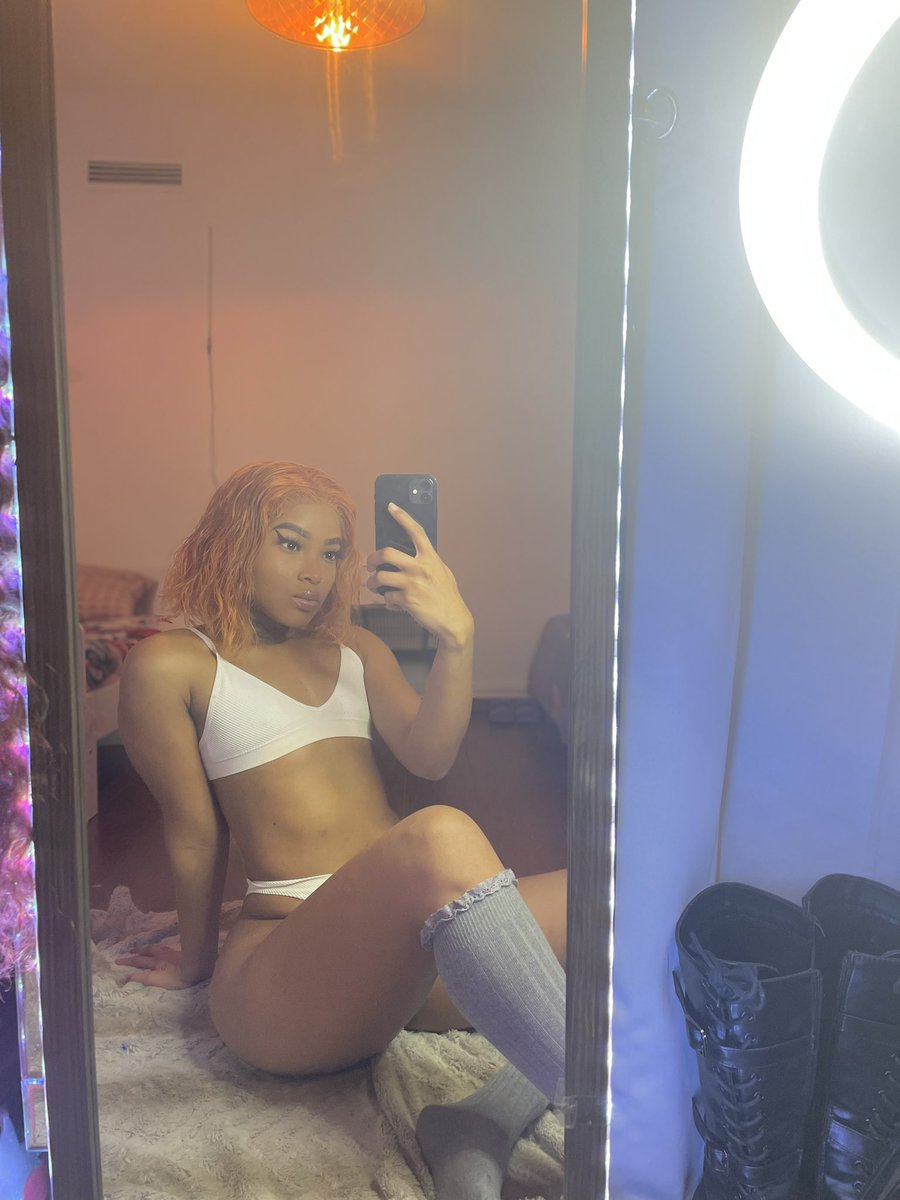 osnela1997's tweet photo. 🤤🤤🤤 https://t.co/PNutXzA8LX