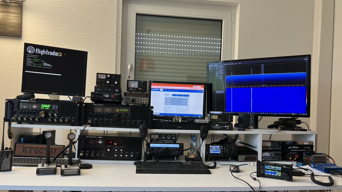 hb9vcj's tweet photo. From left side (Citizen Band) to right side (HamRadio), this is my RadioShack 😂 #hamradio #radioamateur #cb #citizenband #presidentfranklin #galaxysaturn #haminternational #haminternationaljumbo #presidentjackson #yaesu #frg965 #ft847 #ft991a #mfj939 #mfj904h #yt100 #ldg #x6100 https://t.co/FbKpFhtIUg