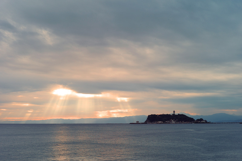 azuazu03171's tweet photo. #snap #SYONAN
#Leica #M9P
#SUMMILUX #50mm
ウ　ミ　ヲ　ミ　テ　イ　タ https://t.co/ZZ31a1EPLo
