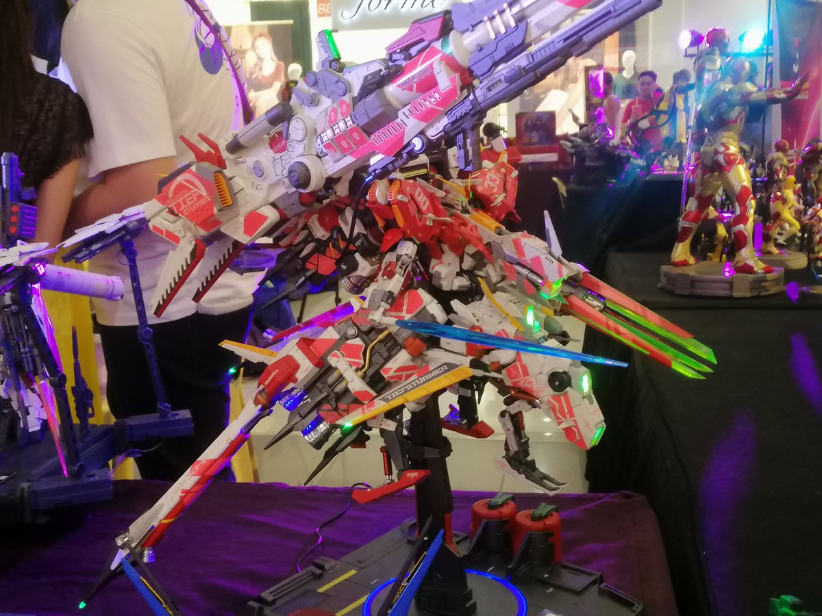 JoeTheMightyy's tweet photo. Went to cebu toficon today! Found lots of cool stuff that are certified eye-candy! https://t.co/QALZDAWxAT