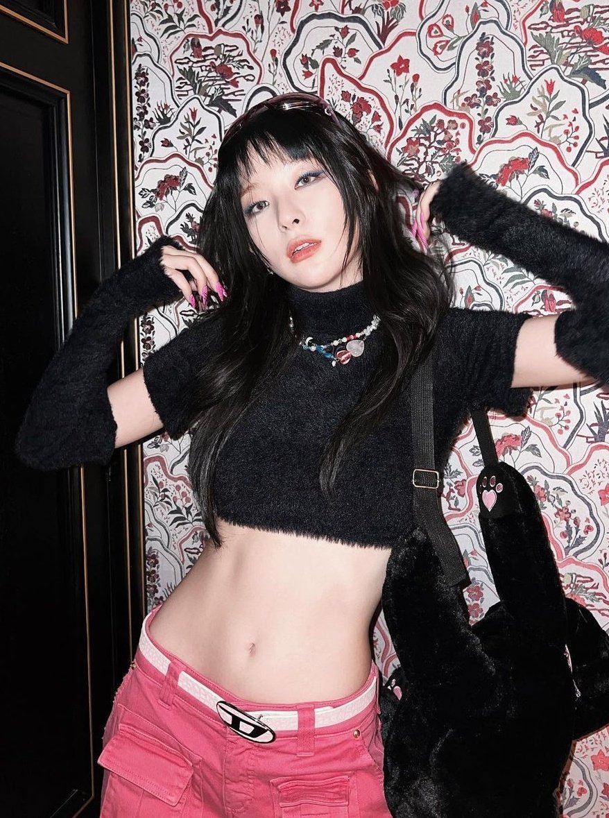 seulgipicspnsk's tweet photo. I'M CRAZY FOR SEULGI https://t.co/OQ9veQwWuh
