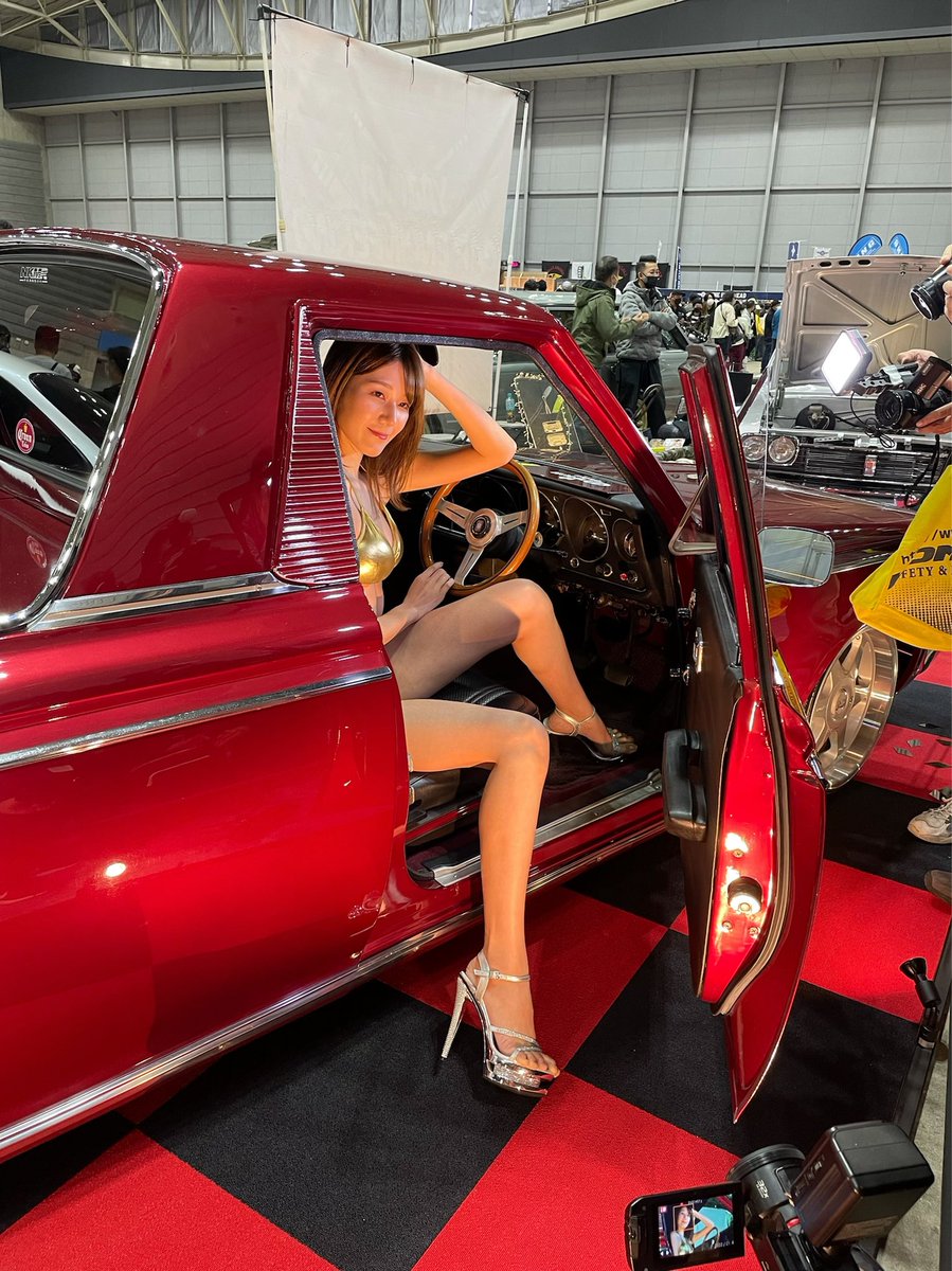miii_reves2's tweet photo. YOKOHAMA 
HOT ROD CUSTOM SHOW!!

ありがとうございました😍❤️
カッコいい車とバイク‼︎
テンション上がりました〜❣️
楽しかった〜(о´∀`о) 💕✨

カメコの皆さん
DMで写真送ってくれたら
嬉しいです❣️☺️
#カスタムショー
#ホットロッド
#crownunion https://t.co/M93njY3CTK