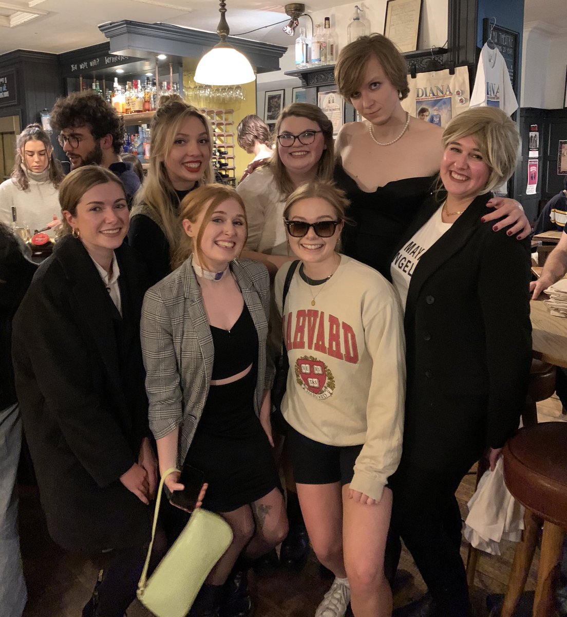 AwkwardProds's tweet photo. 👸🏼A night of 1000 Dianas👸🏼

These legends all dressed up as the people's princess for last night's show at @AlmaBristol - iconic! 😍

Final show of the year is happening this afternoon in Bristol - still some tickets left!

Join us:
🎟https://t.co/AjGjhdlmcQ https://t.co/kVsLUwbG2G