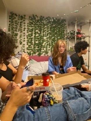 Teddy78788797's tweet photo. Me, Ash and @ceilio_thecielo went round to make @theablackk feel better x https://t.co/PANaJdv7Sd