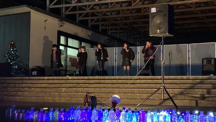 boisince2011's tweet photo. 点灯式AndストリートLIVE🎄🎤　　　

こんばんは♪

先日行われたイルミネーション点灯式と福岡アカペラストリートLIVEに popoが出演しました🥀

応援してくださった皆さん本当にありがとうございました🥰

これからもよろしくお願いします😳
＃宮崎大学 #アカペラ #点灯式 #福岡アカペラストリート https://t.co/eJB9Pmfe77