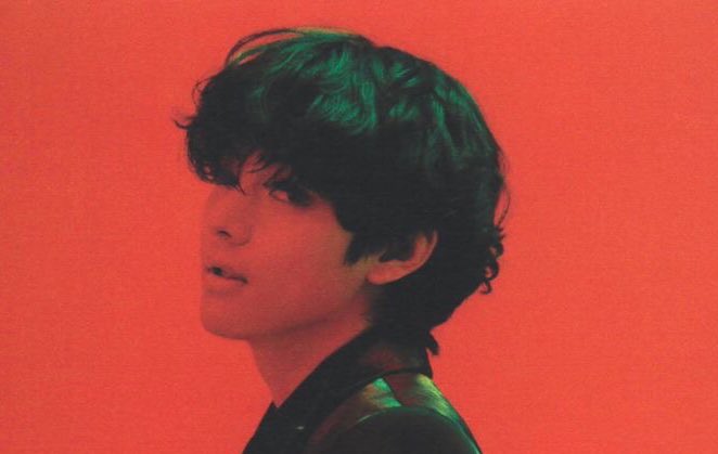 Taehyungimpact's tweet photo. Taehyung looks so good with red https://t.co/9tcli2m5sa