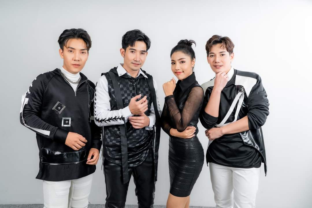 DonlineAwards's tweet photo. ผู้เข้าแข่งขัน #สงครามไมค์ วันนี้ในรอบ 16 คนสุดท้าย รอบไอเดียสุดเก๋ไก๋ #เพลงดังยุค90s ที่จะส่งจังหวัดไหน? .. ให้ได้ไปต่อ #สงครามไมค์ อาทิตย์นี้ ทาง #ช่อง9 #ห้ามพลาด     
 วันอาทิตย์ที่ 4 ธ.ค. นี้ เวลา 18.00 น. ทาง ช่อง 9 กด 30    
#สงครามไมค์ep5
#songkhrammic
#ช่อง9กด30
#9MCOTHD https://t.co/hKsjL6GyZA