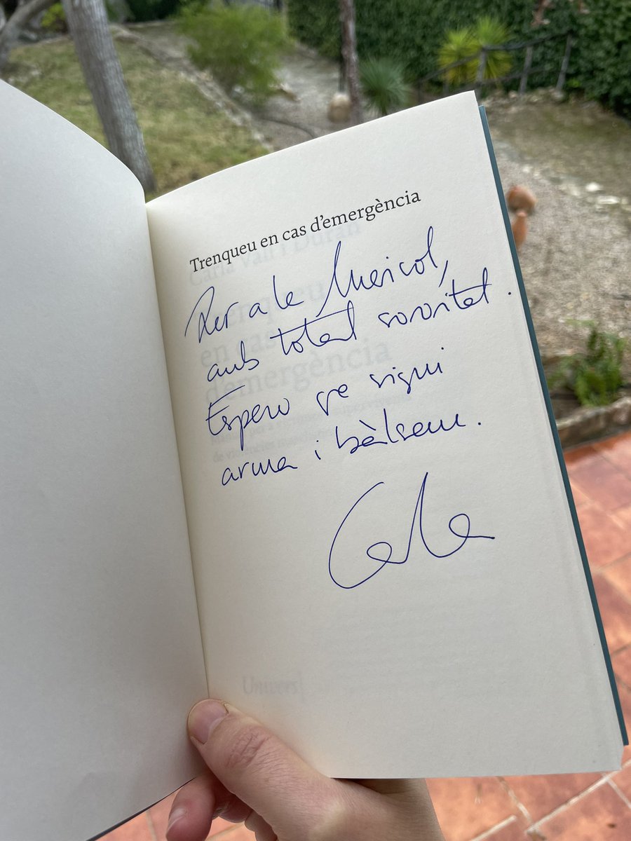marisolmonfort's tweet photo. Gràcies a @termifacoses per fer-li arribar lo meu #trenqueuencasdemergència a la @CarlaVall A ella, que me l’hagi firmat. Subratllar llibres, sempre. I més quan el text és així d’interessant. Seguim #donantveu #lluitant #violènciamasclista https://t.co/4W7cIbcPMa