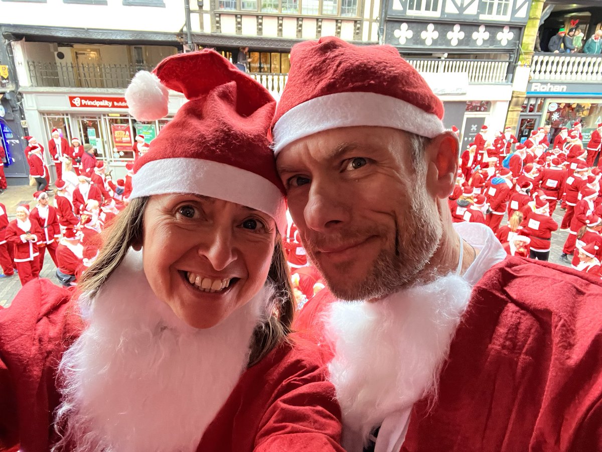 Harem67's tweet photo. Chester Santa dash 2022 @ShitChester https://t.co/t0crTU5AnV
