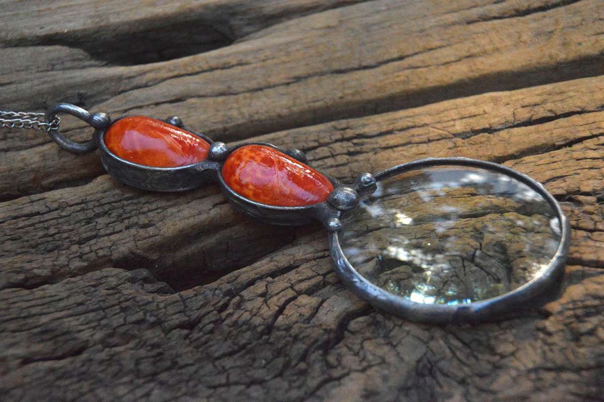 GepArtJewellery's tweet photo. Excited to share the latest addition to my #etsy shop: Brick red Loupe pendant Magnifier Glass pendant orange glass loupe necklace ,magnifying necklace ,magnifier necklace magnifier jewelry https://t.co/qK35E31Ul5 #orange #grey #retrocharms #transparenttalisman #magnif https://t.co/jXZcmqdkJG