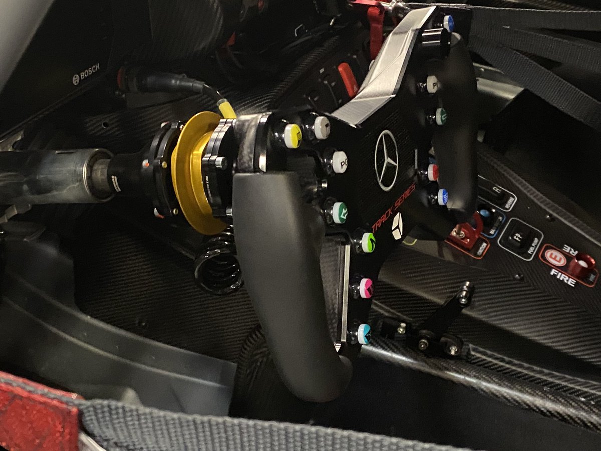 ldusoswa's tweet photo. It is the year of the steering wheels here at @SimRacingExpo. #simracing #simcore #fanatec #cubecontrols #ascher #simagic #moza #orouge https://t.co/qoBDs4IvOE