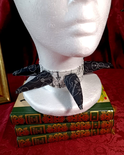 Lechatetrange's tweet photo. ¡Ya tenemos disponible nuestro Cello Choker!
Disfruta de un suave choker con un lindo estampado de cellos <3
#choker #lechatetrange #blackandwhite
https://t.co/AzzYwIj02d https://t.co/zcmnCtLcfM