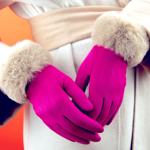 So good I had to share! Check out all the items I'm loving on <a href="/Poshmarkapp/">Poshmark</a> from @AprilCa62691947 <a href="/domdeprofundis/">Dominika Hanson</a> #poshmark #fashion #style #shopmycloset #terrasky #katespade #powder: posh.mk/Xj5FXq5Bxtb