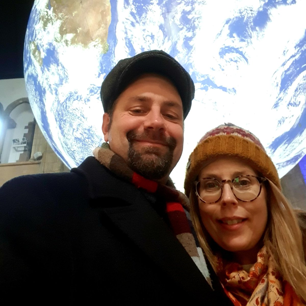 Damian_Quinn666's tweet photo. #NewProfilePic World in Motion. 💙💚🎶 The #Gaia exhibit is definitely worth checking out.
#GrimsbyMinster https://t.co/b9ehVZuIR8