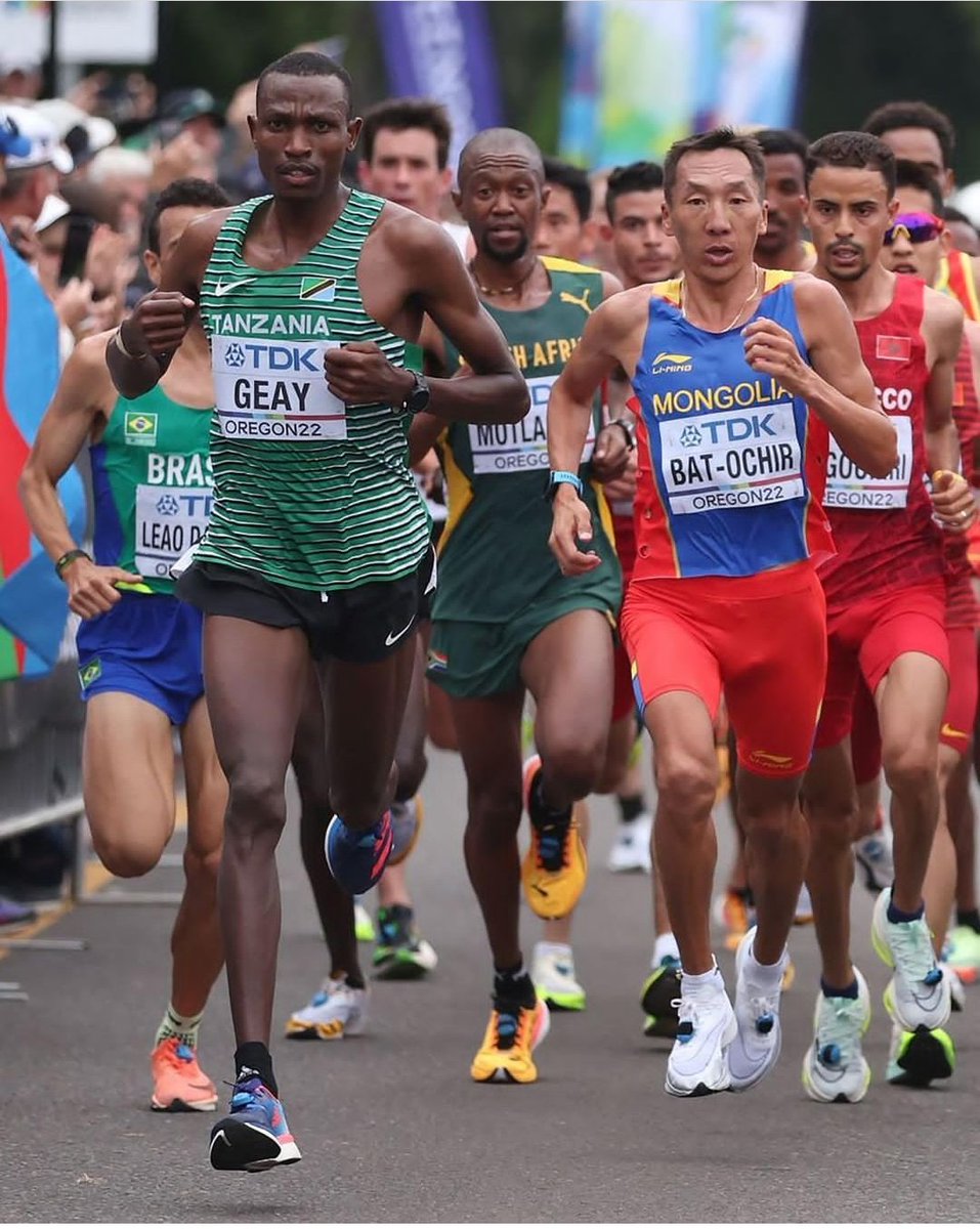 New National Record: 2:03:00

Hongera sana Gabriel Geay kwa kupeperusha Bendera ya Tanzania Vyema Valencia Marathon 22

#NoHumanIsLimited
