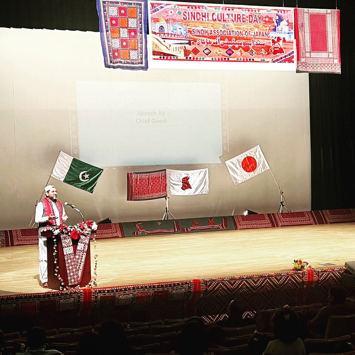 tcheeeema's tweet photo. #シンド文化の日 
#SindhiCultureDay2022 
Celebrated in Osaka, Japan

#Ajrak #Topi 
#Sindhiculture #sindhicultureday https://t.co/z1MHx26dsh