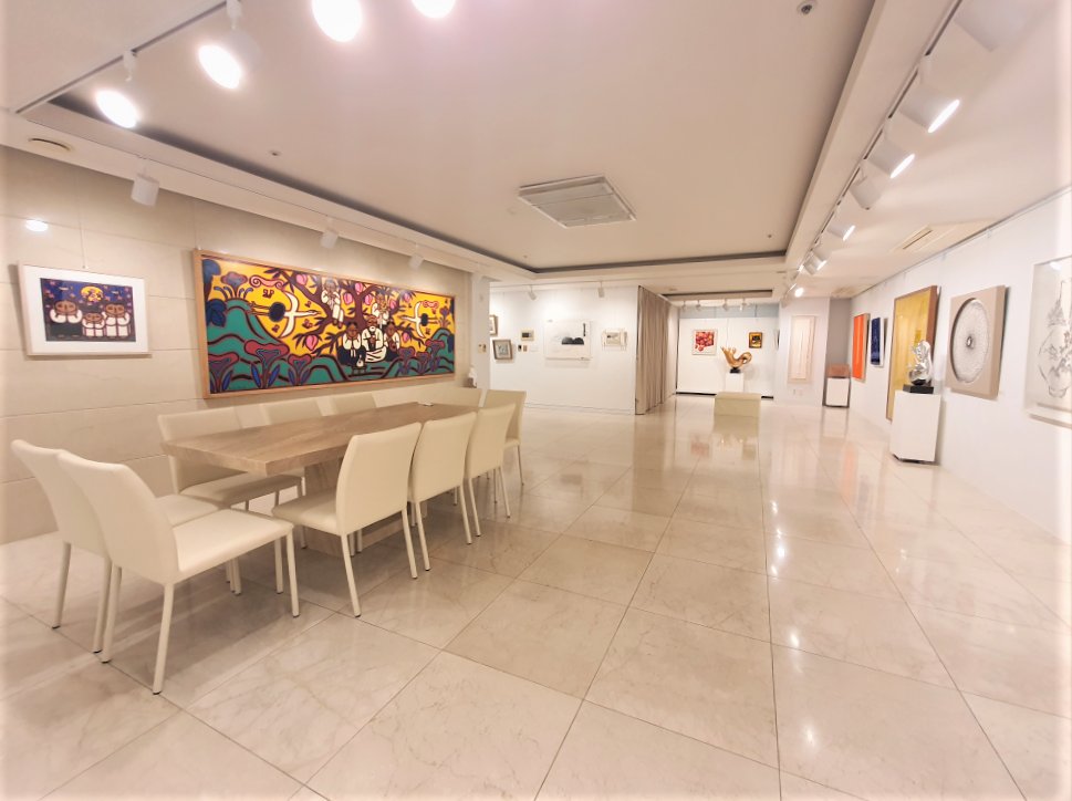 cats015's tweet photo. kapa museum is located in Seoul, South Korea
The exhibition 'Artists of Our Time' will be held soon in Hall 2.
In the exhibition, soil art works as well as works by 10 artists, including Korea's top-notch artists 'Kim Chang-yeol', will be displayed.
#contemporaryart #soilart https://t.co/as1QxXGHyR