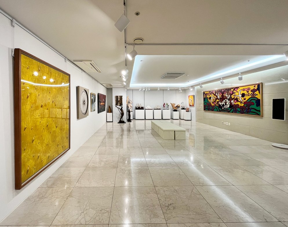cats015's tweet photo. kapa museum is located in Seoul, South Korea
The exhibition 'Artists of Our Time' will be held soon in Hall 2.
In the exhibition, soil art works as well as works by 10 artists, including Korea's top-notch artists 'Kim Chang-yeol', will be displayed.
#contemporaryart #soilart https://t.co/as1QxXGHyR