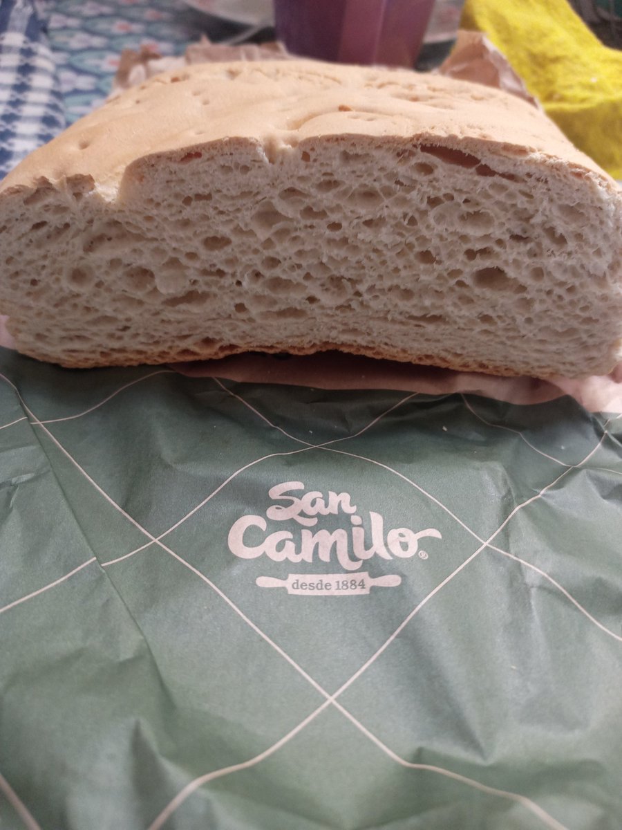 AMAT0's tweet image. Como cambia la calidad de los productos y con valores excesivos.. Deberia ser mayor precio con mejor calidad, cosa que @SanCamiloChile no ofrece. Mi madre de 83 años compró colizas y me dijo que era de la peor masa que había comido. Mando foto. @RECLAMO_CHILE @CHVNoticias