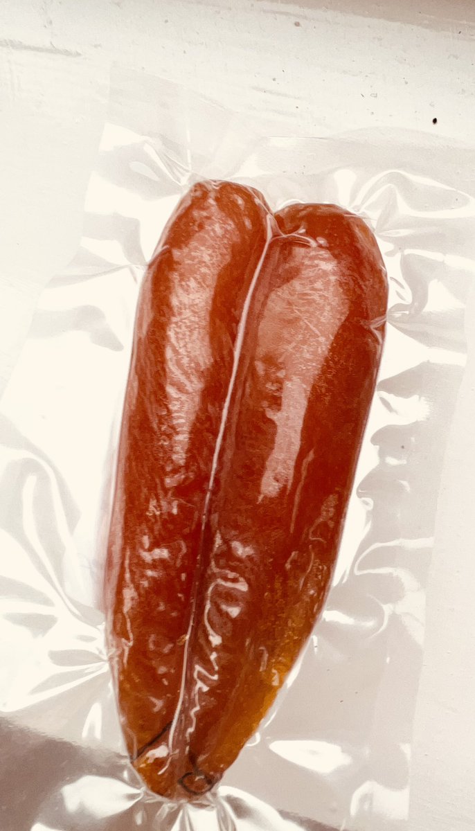 Nervana_1's tweet photo. In memory of my late uncle, a fine diplomat and fish addict ( like me), I had #Bottarga—a delicacy of salted, cured fish roe pouch.

It is loved in #Sardinia, #Egypt, and also in #Greece.

Amazing I found in 🇬🇧

#Avgotaracho
#بطارخ
#Alexandria 
#nostalgia 
♥️ https://t.co/0ZGNQ5JEpn