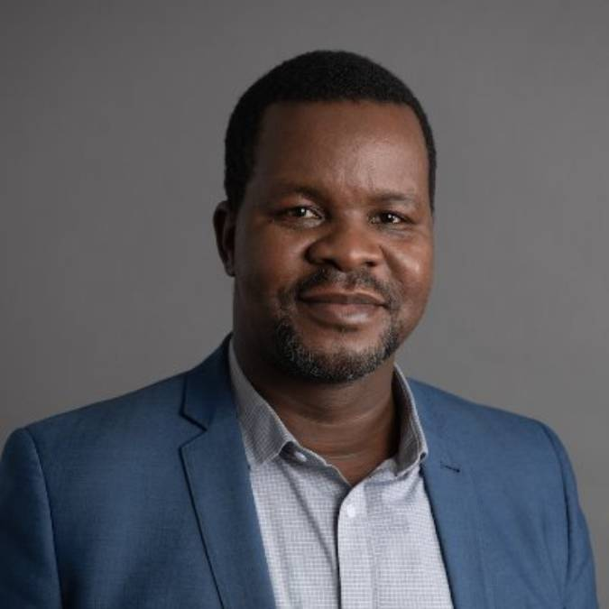DeproseM's tweet photo. A year go on this day. About to depart Maputo after @SAHRDNetwork summit. Then dreaded call- 'Mukoma, tragic news! He is no more'. But how, we spoke last week,I quizzed! In doubt,I checked with @ZakeyoMG then with @TamukaKagoro77 who calmly confirmed! Continue to #RIP bro #Dewa🥲 https://t.co/gBdx8bE6eM