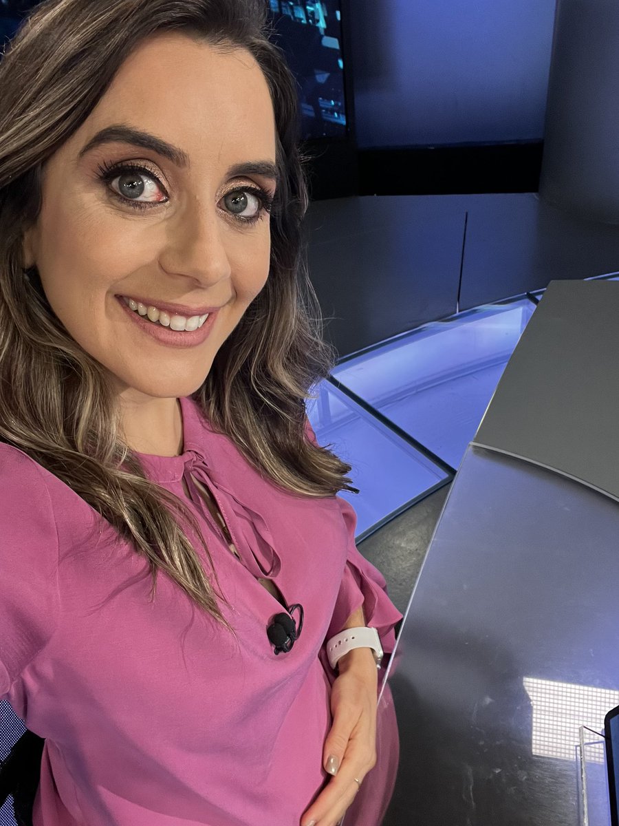 Boa companhia nesse sábado, na bancada do SBT BRASIL! #vembenício