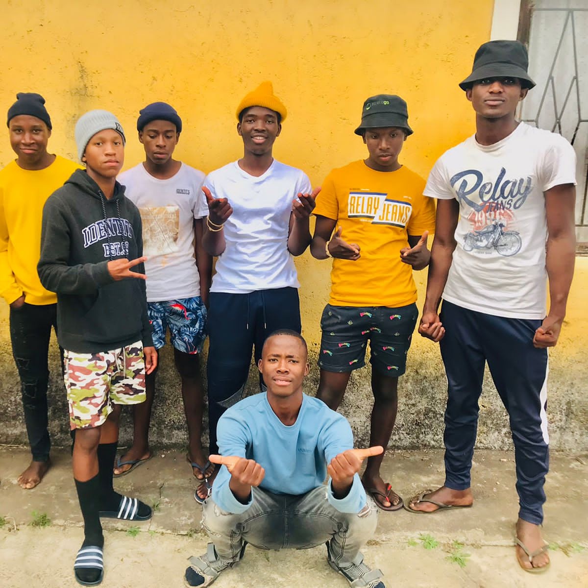 Luleko24372778's tweet photo. Me and my homies 🌍 https://t.co/DLplpwVjnl