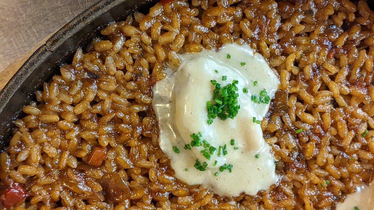CarlesSlow's tweet photo. ... talking about 🥘 #ArrozSeco con kokotxas
#BestaBarcelona #SlowCommunication #BarcelonaRestaurant
https://t.co/2KewsL2Zb4 https://t.co/bCvLfu7CSa