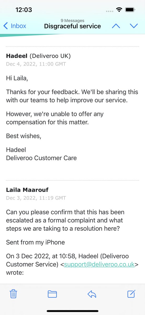 LayyTweets's tweet photo. @Deliveroo Do you seriously consider repeating the same unhelpful message as customer service ? 
Refusing to compensate customers for missing items ???? https://t.co/ZFnAF0nmfa