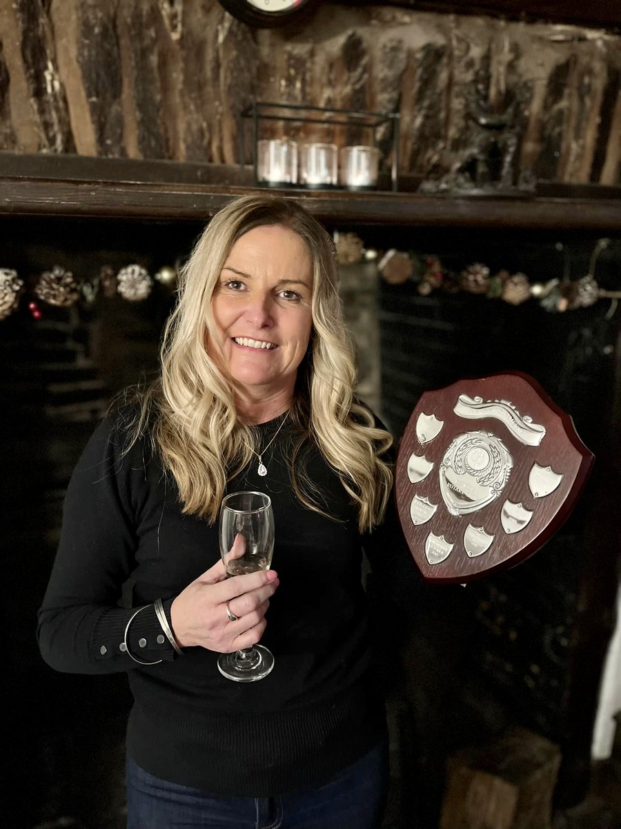 GeorgeInnExmoor's tweet photo. Thanks to the Rotary Club Exmoor for the presentation of the Interpub quiz trophy to the winning George Inn team last night for the second year running!! Raising much needed funds for the Calvert Trust… 🎉🥂👏 
#calverttrust #rotaryclub #exmoor https://t.co/10fqTxPoVz