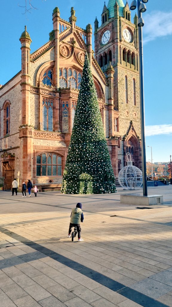 What a morning to go exploring! #derry #guildhallsquare