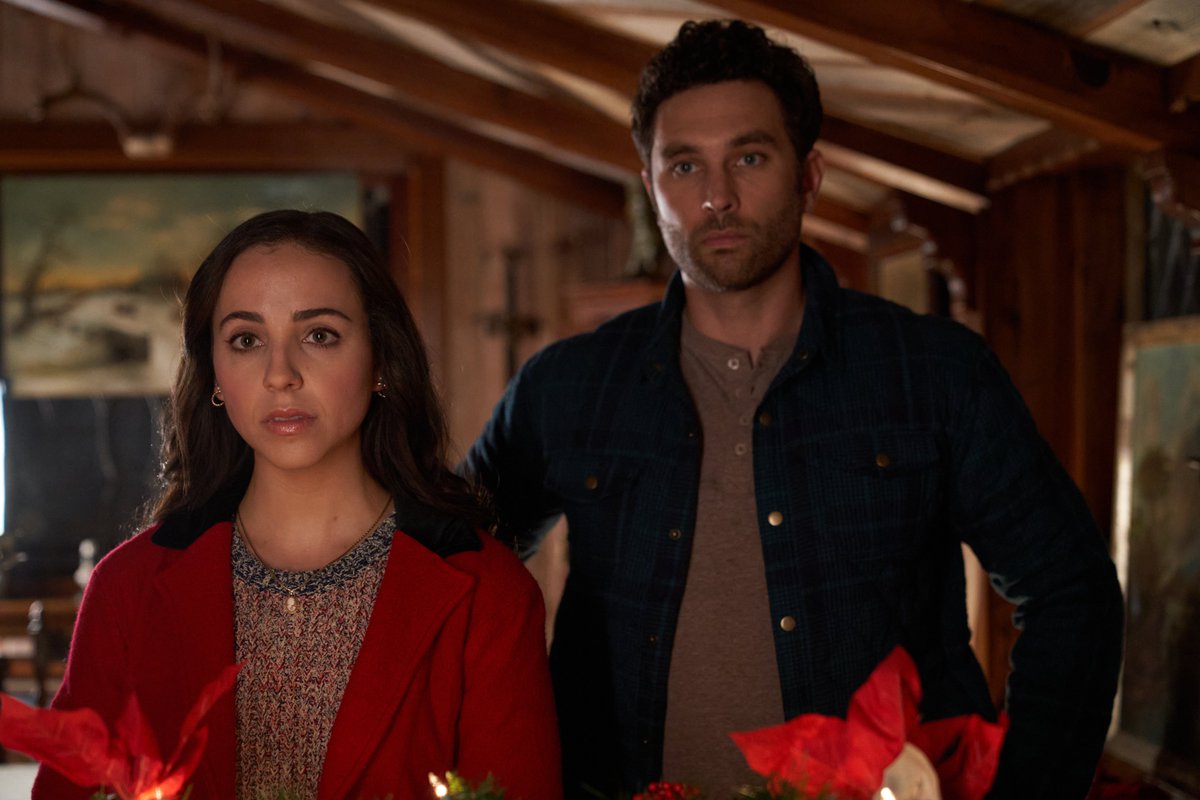 LollyChristmas's tweet photo. "The Search for Secret Santa", starring Skye Coyne, Alex Trumble and Jackée Harry, premieres TONIGHT on @iontv at 8pm/7c!

Read more about the movie... https://t.co/Z5JQCiP2Vg 🎄

#StayMerry #TheSearchForSecretSanta https://t.co/4Z63s90v9u
